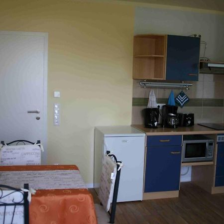 Uebernachtung Bei Michael - Ferienwohnung ロストック エクステリア 写真