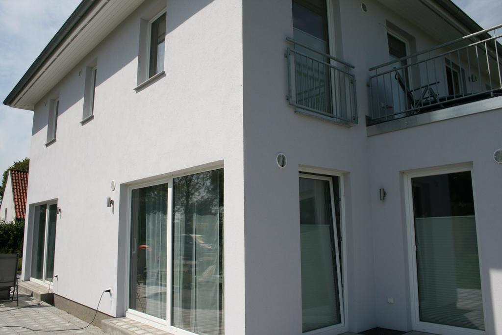 Uebernachtung Bei Michael - Ferienwohnung ロストック エクステリア 写真