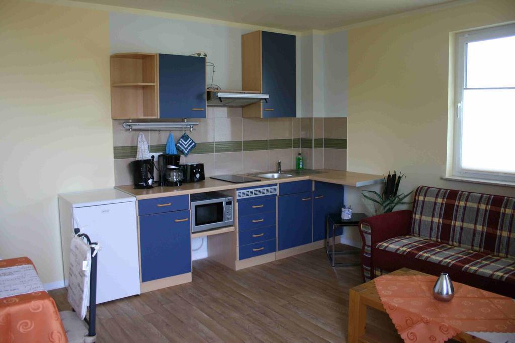 Uebernachtung Bei Michael - Ferienwohnung ロストック エクステリア 写真